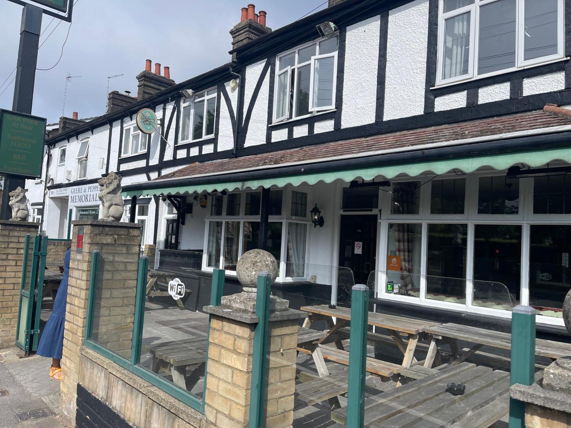 The Pheasant Inn ダンスタブル エクステリア 写真